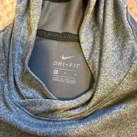 Boys Medium Nike Bundle - Picture 7 of 8